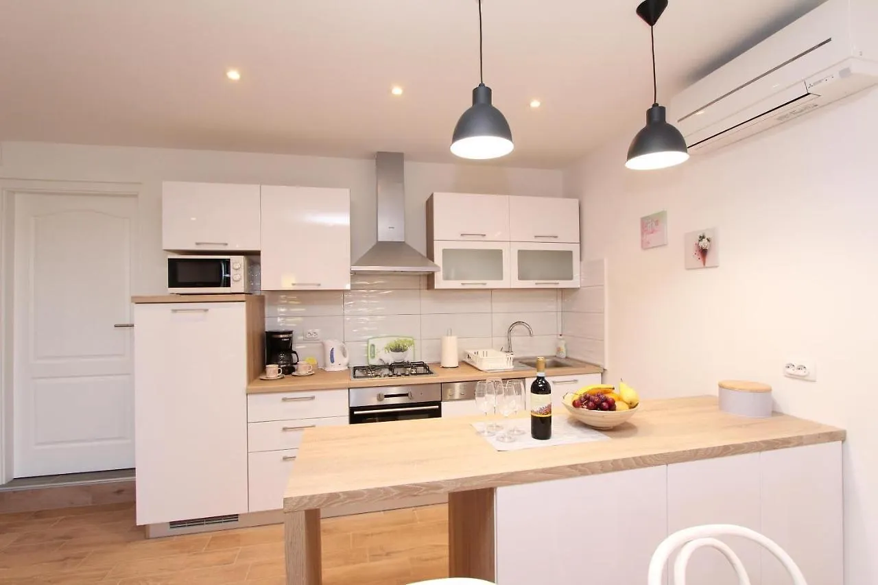 Apartments Ines Kanfanar