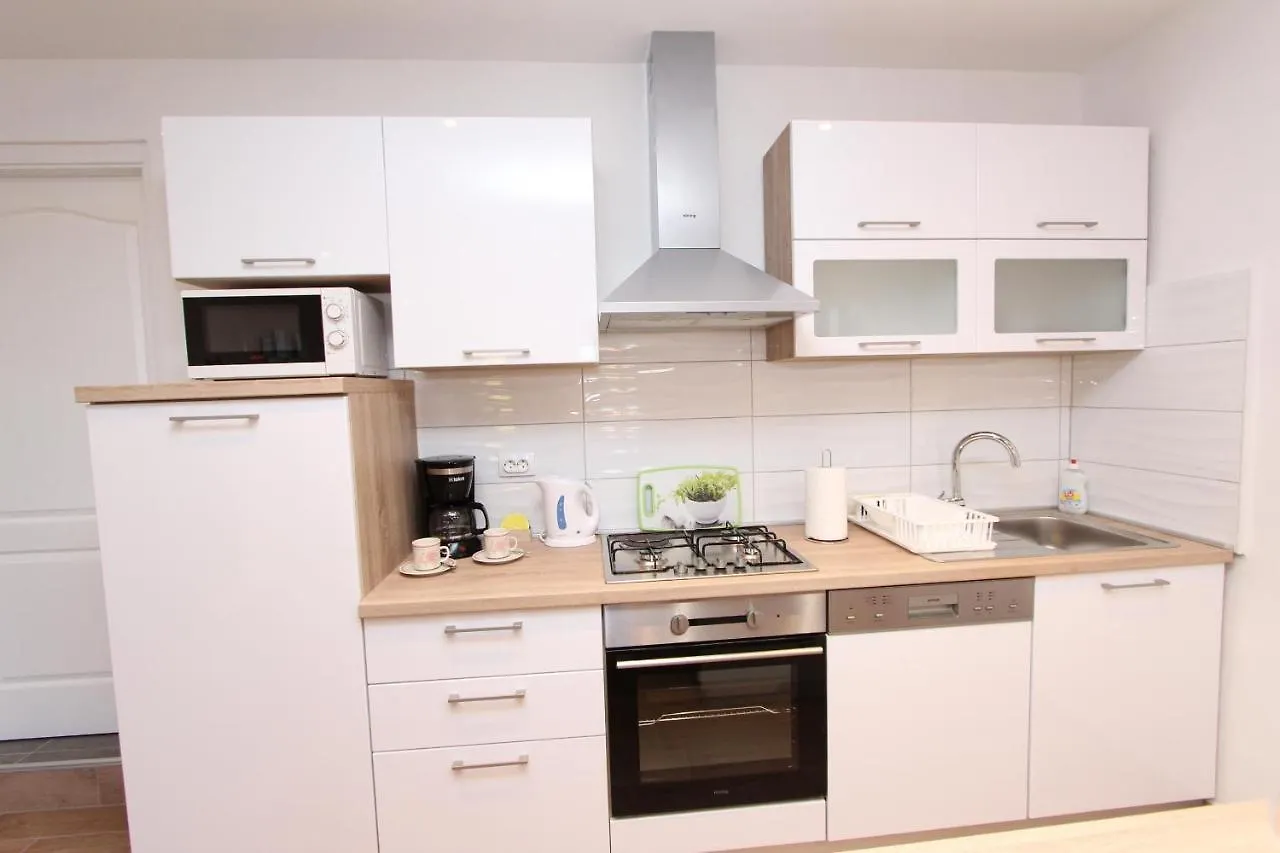 Apartments Ines Kanfanar