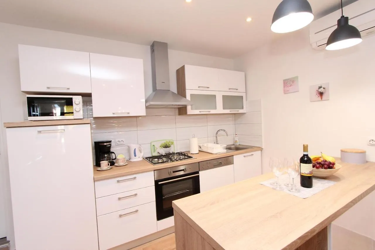 Apartments Ines Kanfanar