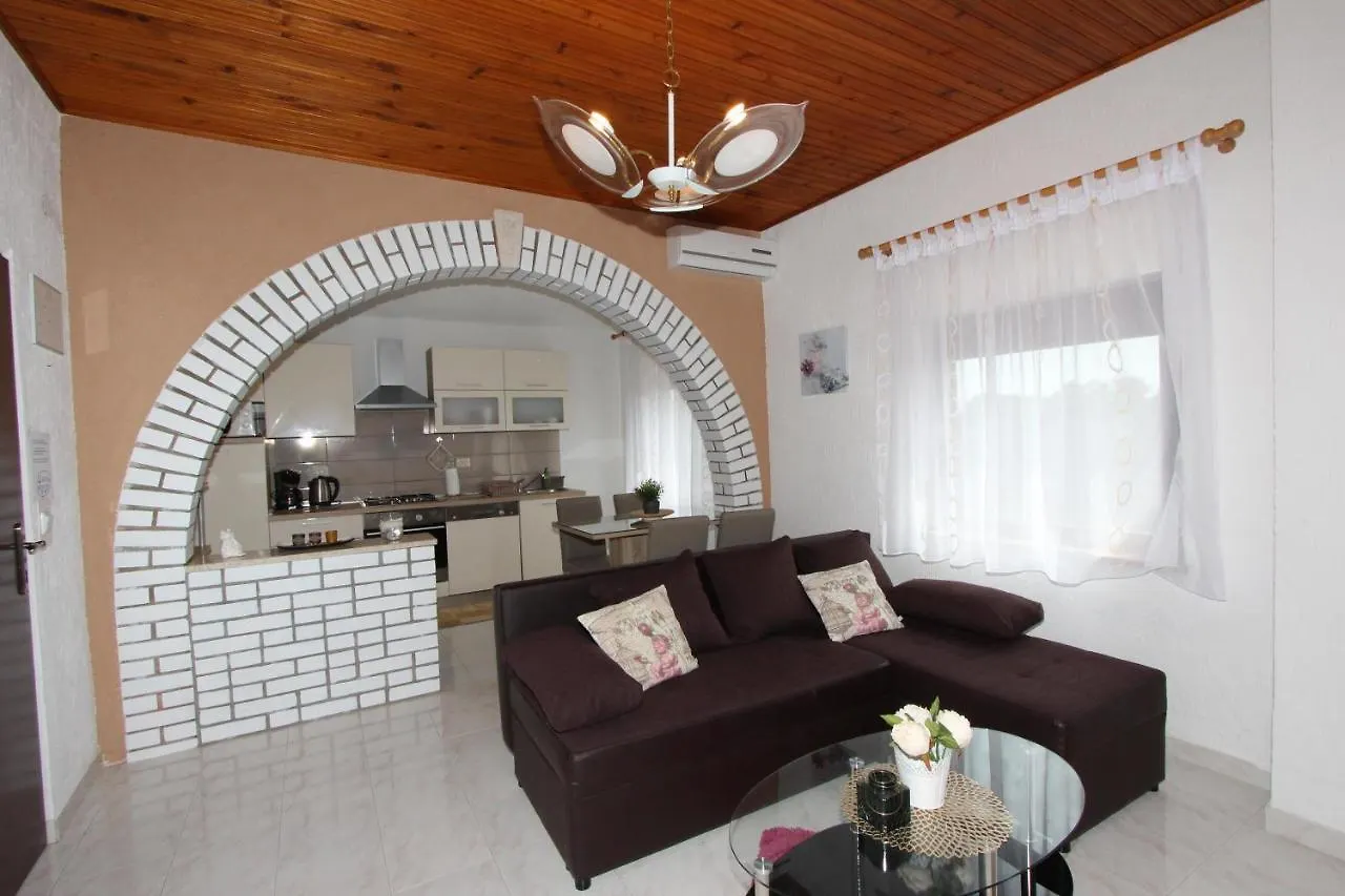 Apartments Ines Kanfanar Croatia